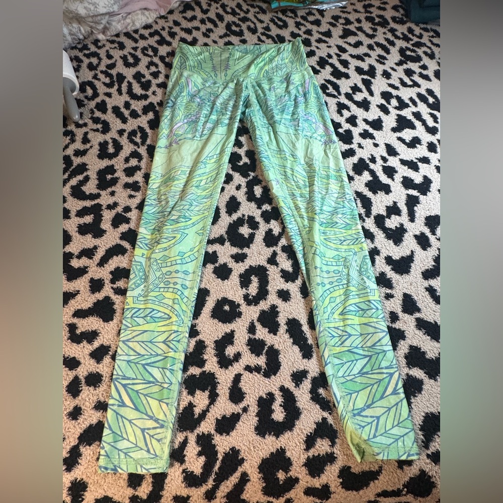 Teeki Lime and Aqua Geometric Leggings